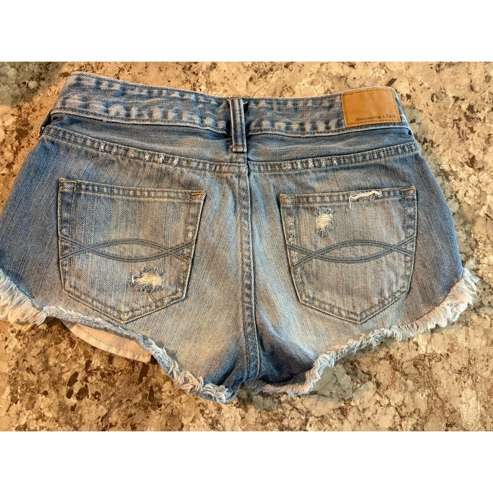 VINTAGE Y2K Abercrombie Low-Rise Distressed‎ Crochet Light Denim Shorts Sz 00/24 - Picture 7 of 13